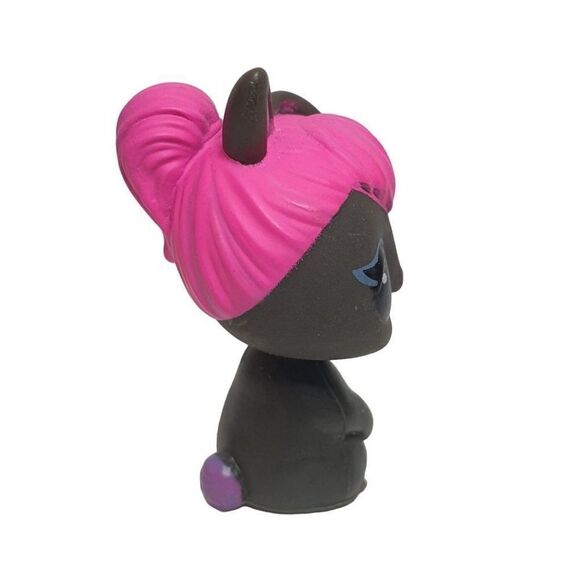 LOL Surprise Pets Spicy Bunny Rabbit Eye Spy Biggie Pets Mini Figure Playset - Picture 2 of 5